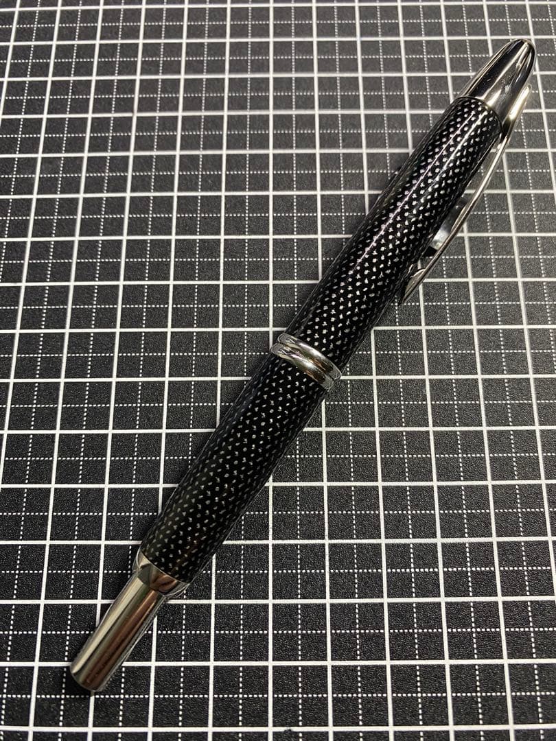 PILOT CAPLESS Kasuri 黒　万年筆　字幅M