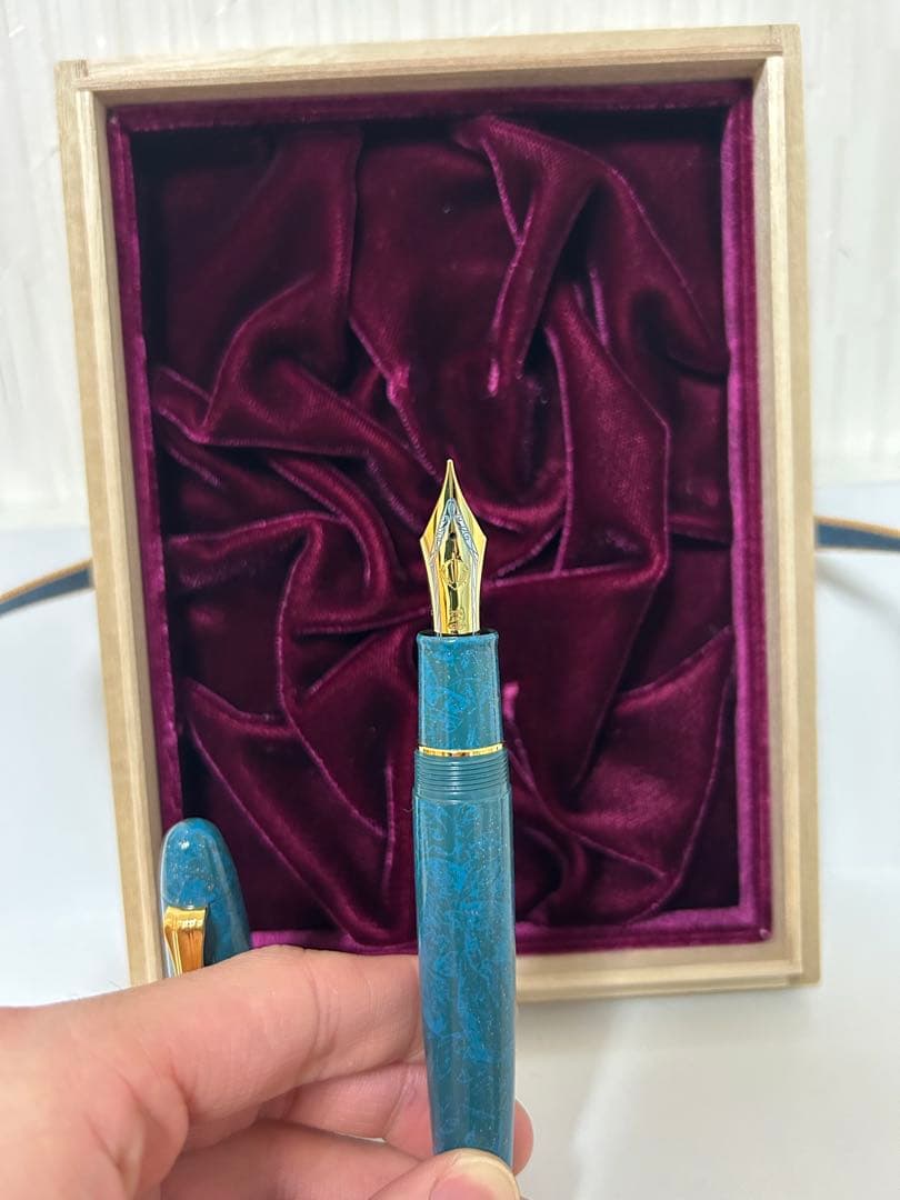 セーラー万年筆 伝統漆芸 彩雅 万年筆 藍碧（らんぺき） 中字