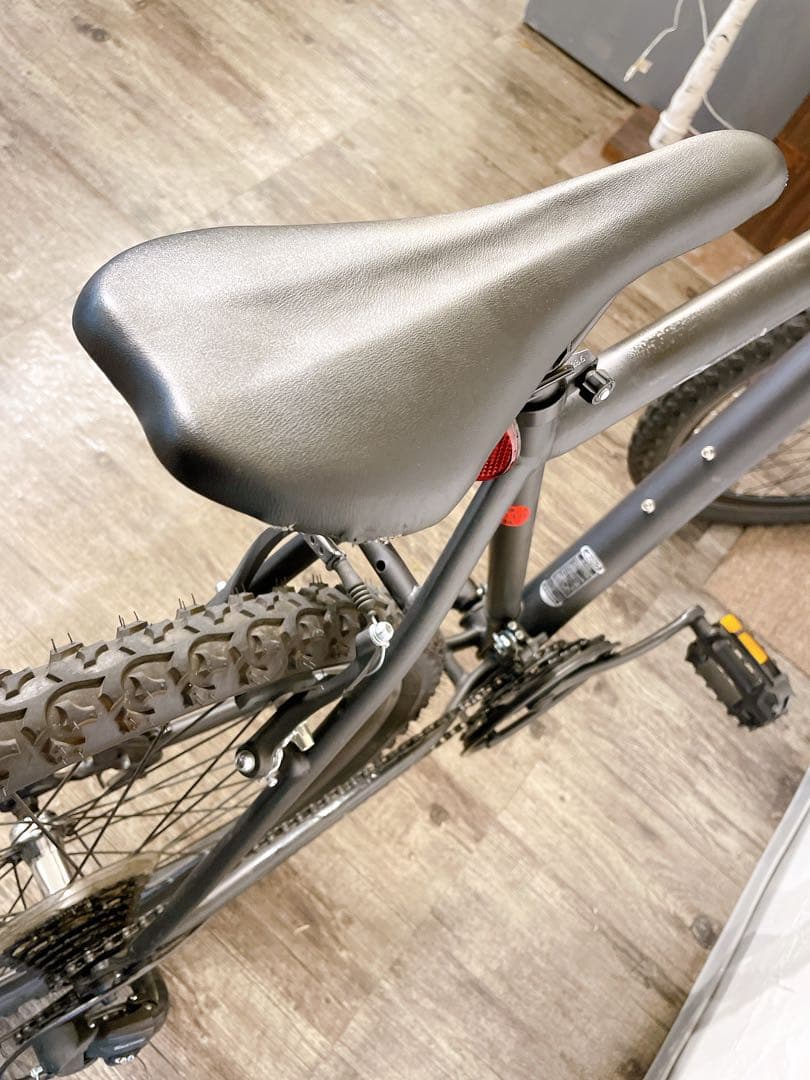 ブラック マウンテンバイク アルミフレーム