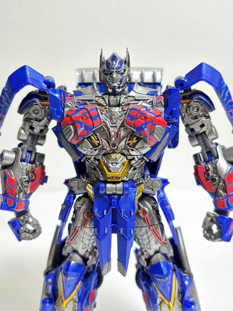 トランスフォーマー TS-03 オプティマスプライム 最後の騎士王　塗装完成品