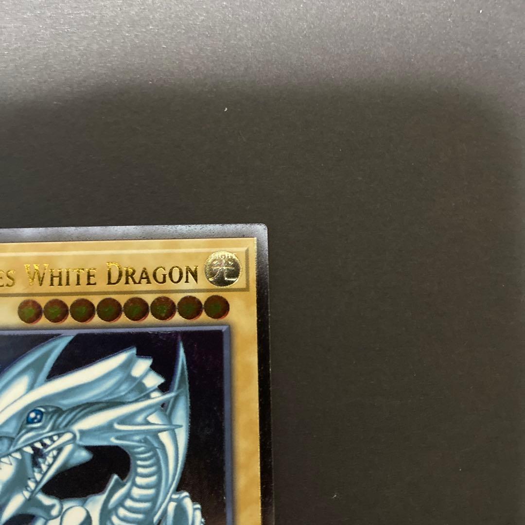 遊戯王　ots28 青眼の白龍　レリーフ　背信聖徒シルヴィア　おまけ付き　北米版