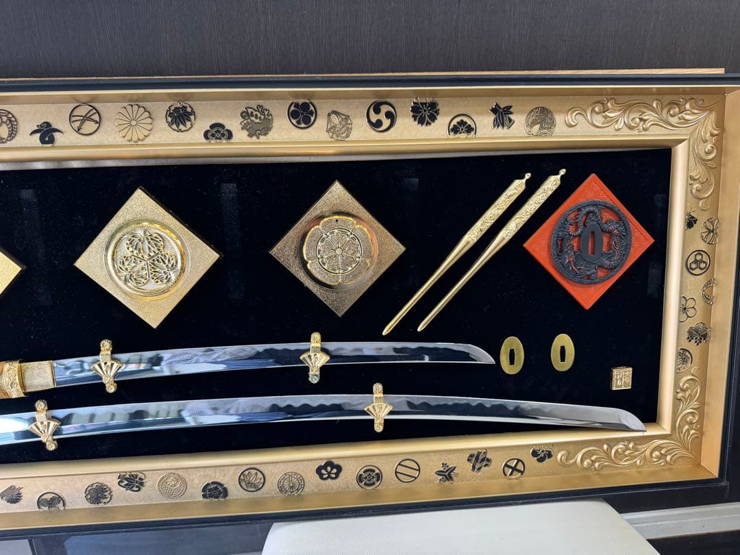 武家三大家家紋 徳川 織田 豊臣 名刀額飾り　模造刀　鍔　刀