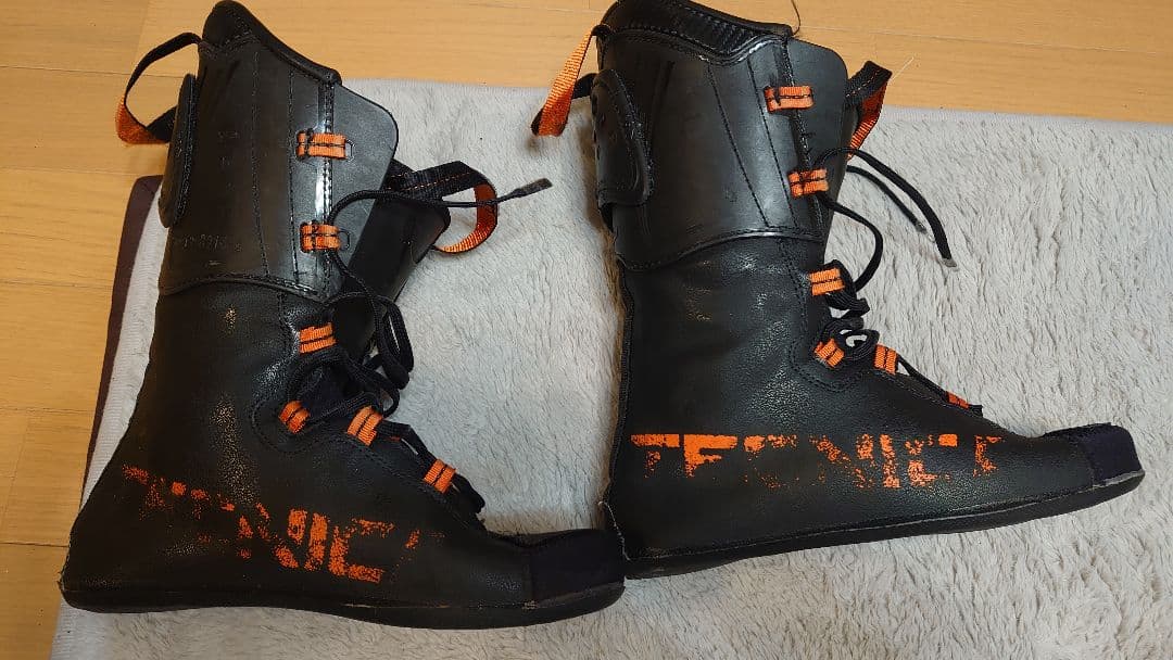 TECNICA 　スキーブーツWC130 25.00〜25.5cm