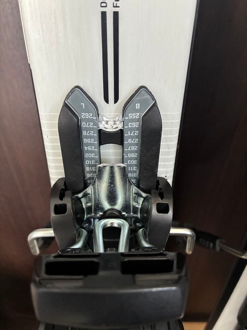 使用4回【美品 】elanスキー146 ホットワックス済 サロモン105 即滑走