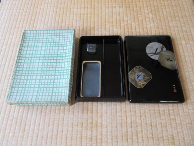 大正時代◆『竹内栖鳳作』恩賜財団 軍人援護会東京府支部 硯箱 高蒔絵 刀剣鍔模様