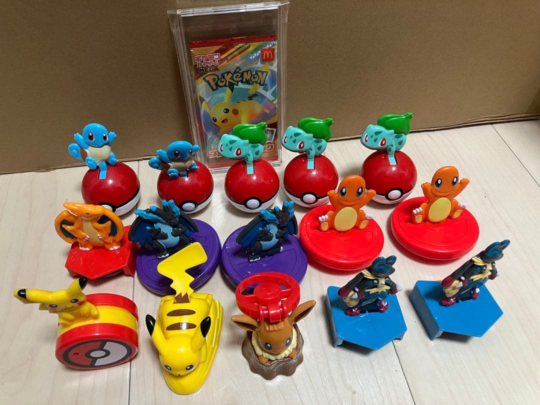 ポケモン　グッズ　まとめ売り　ぬいぐるみ　クリアファイル　指人形　プロモカード