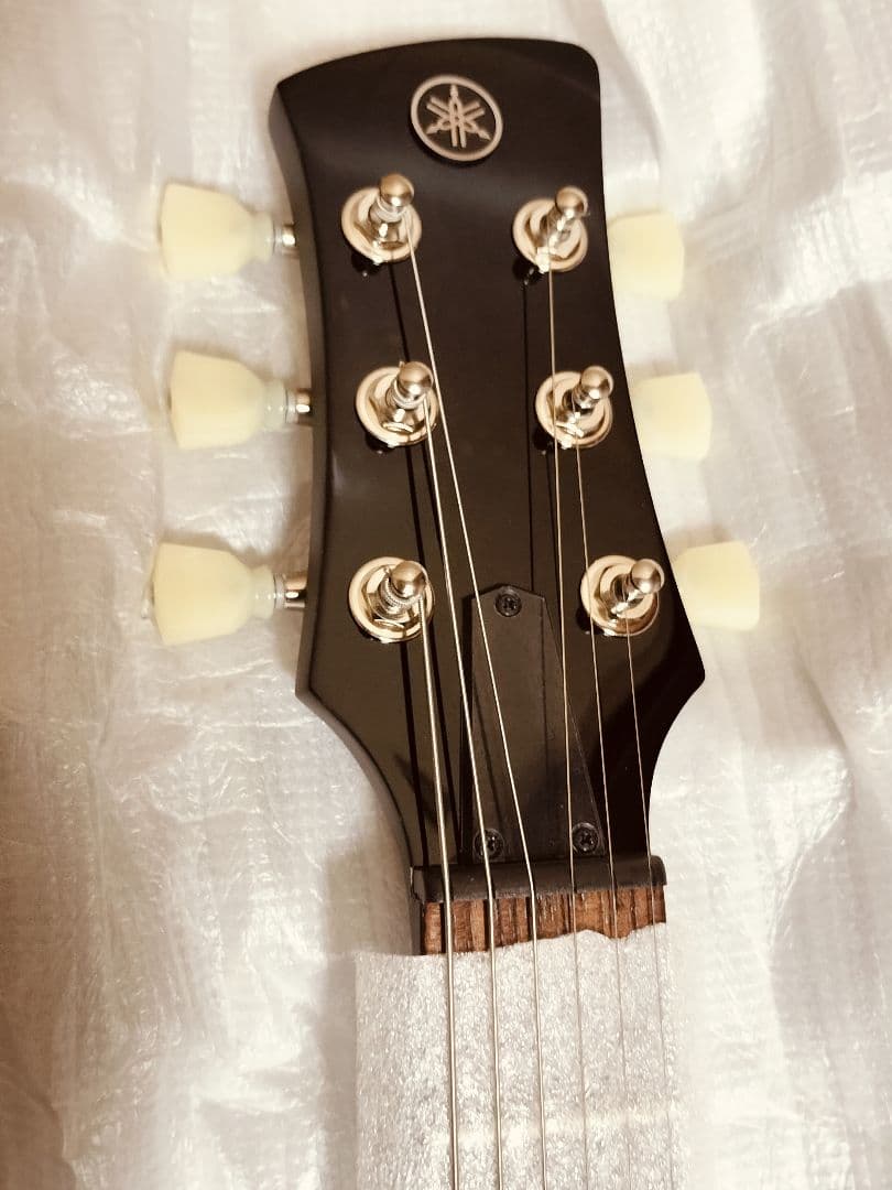 新品YAMAHA REVSTAR ELEMENTS RSE20 BLエレキギター