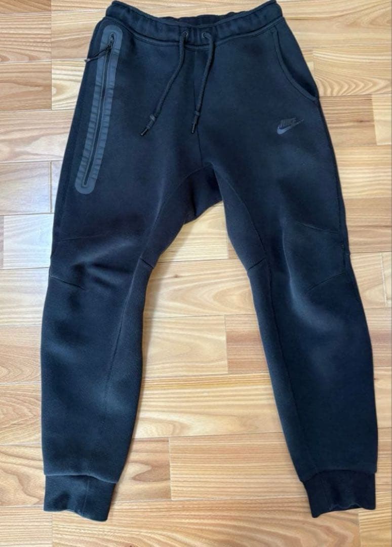 NIKE ナイキ テックフリース セットアップ黒パーカージョガーパンツ上下セット