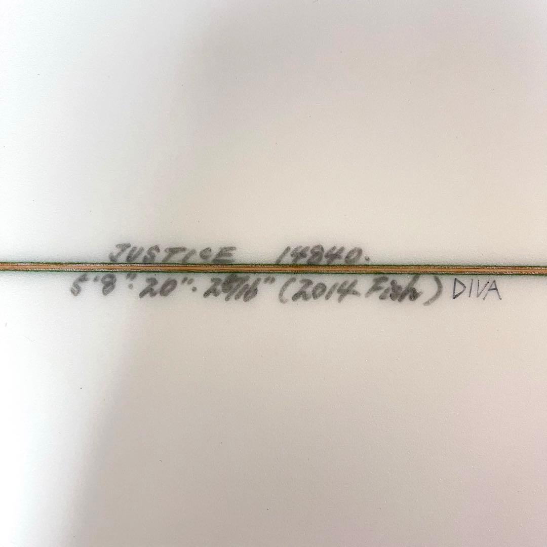 ジャスティス　サーフボード　タジマシェイプ　クアッド　フューチャー　良好　5’8