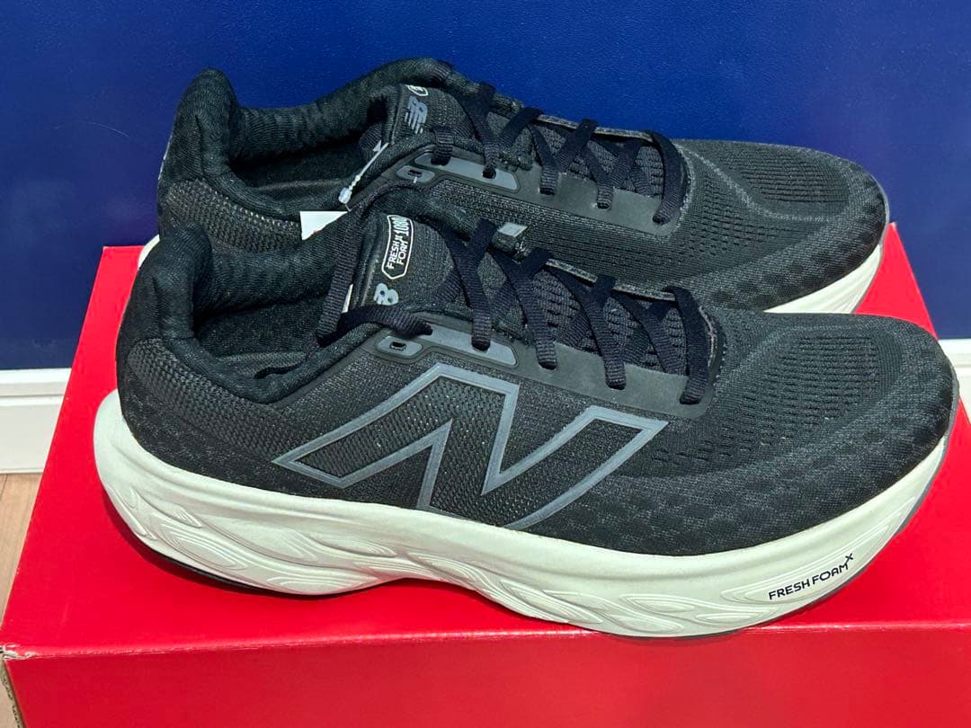 New Balance M1080B14 26.0cm 4E ランニングシューズ