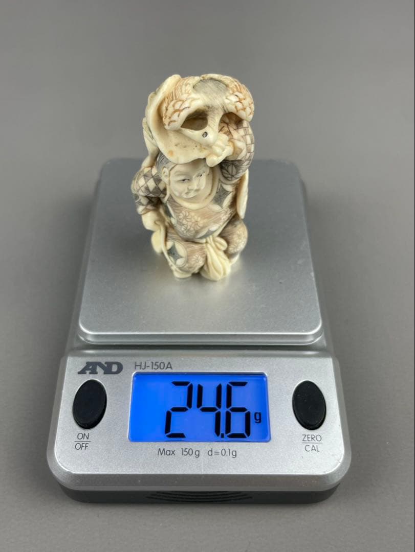 時代根付 極上細密彫り白材 マンモス牙製 作家物 中国美術 天然素材 在銘 美子