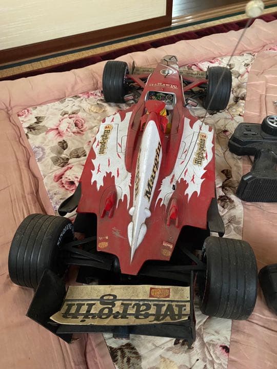 ラジコンレーシングカー