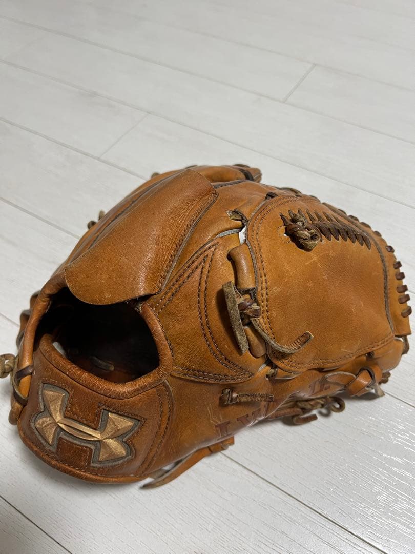 Under Armour 硬式グローブ ブラウン