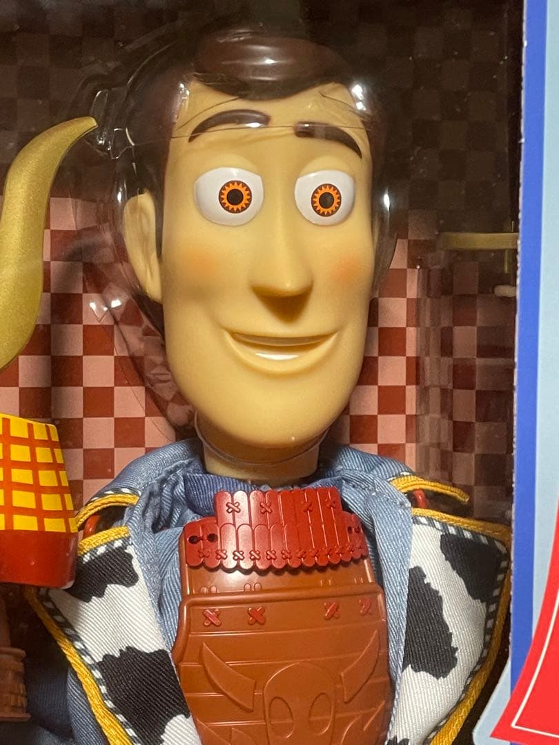 ディズニーピクサー　トイストーリー　ウッディ トーキングフィギュア　兜