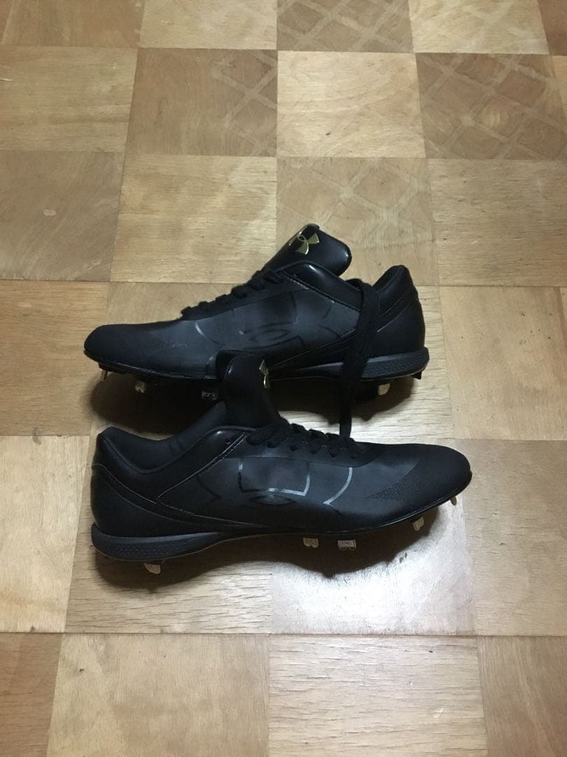 40%オフ アンダーアーマー スパイク ブラック 25.5cm ローカット 野球