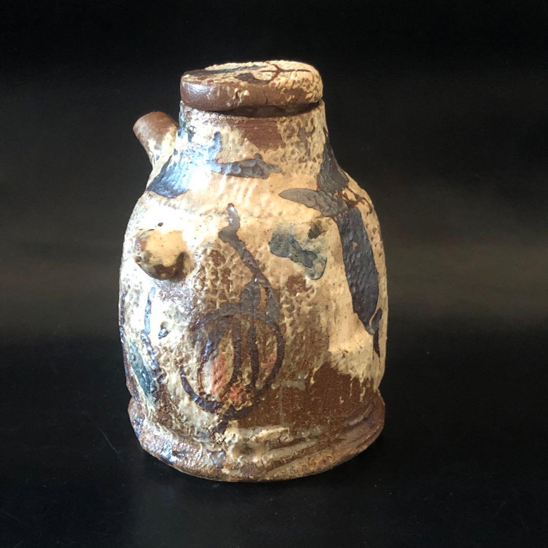 美しい古美術◼️蔵から美しく可愛い果物の描かれた作家物の水差し？が出て来ました。