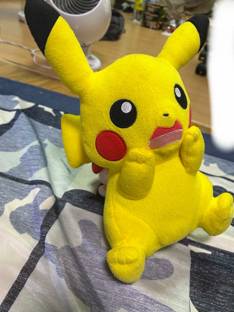 カノックスター様買って欲しいです(T＿Tピカチュウ ぬいぐるみ 中型 驚いた表情