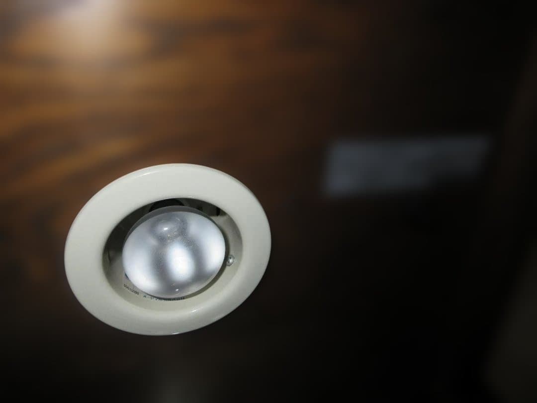 カリモク　最高峰　ドマーニ　モーガントン　ガラス扉付き　キャビネット　左側