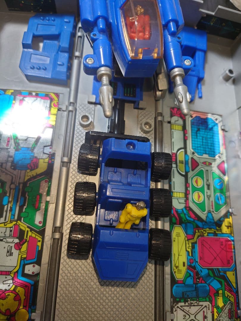 ア*ァ様 ダイアクロン　バトルコンボイ