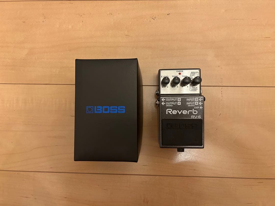 美品 BOSS RV-6 リバーブエフェクター
