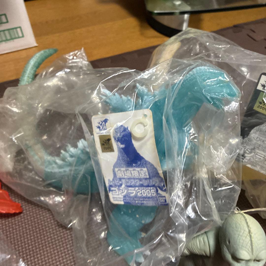 ⭐︎新品タグ付ムービーモンスターシリーズミニラ、ゴジララドン、モスラ劇場限定ゴジラ