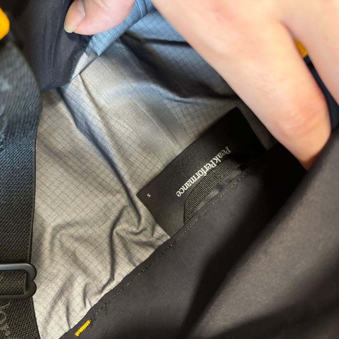 ピークパフォーマンス セットアップ vertical gore Tex pro