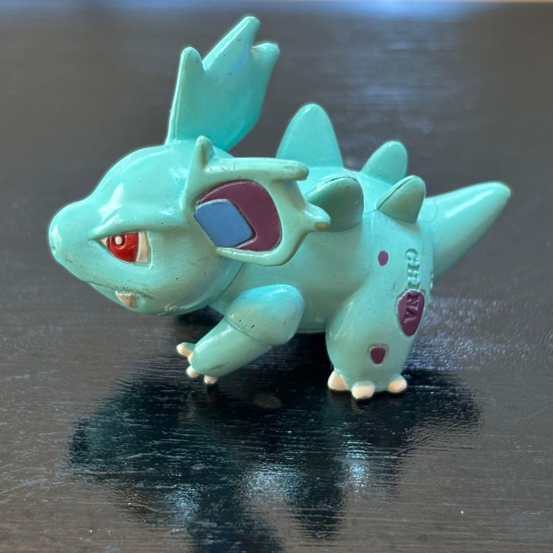 ポケモン　モンコレ　ニドリーナ【初期】