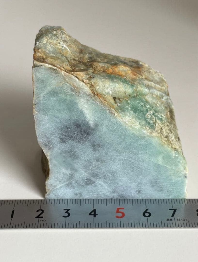 【国産鉱物】糸魚川翡翠　青海の山翡翠