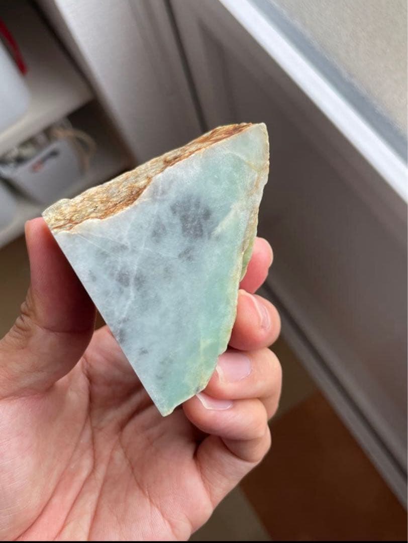 【国産鉱物】糸魚川翡翠　青海の山翡翠