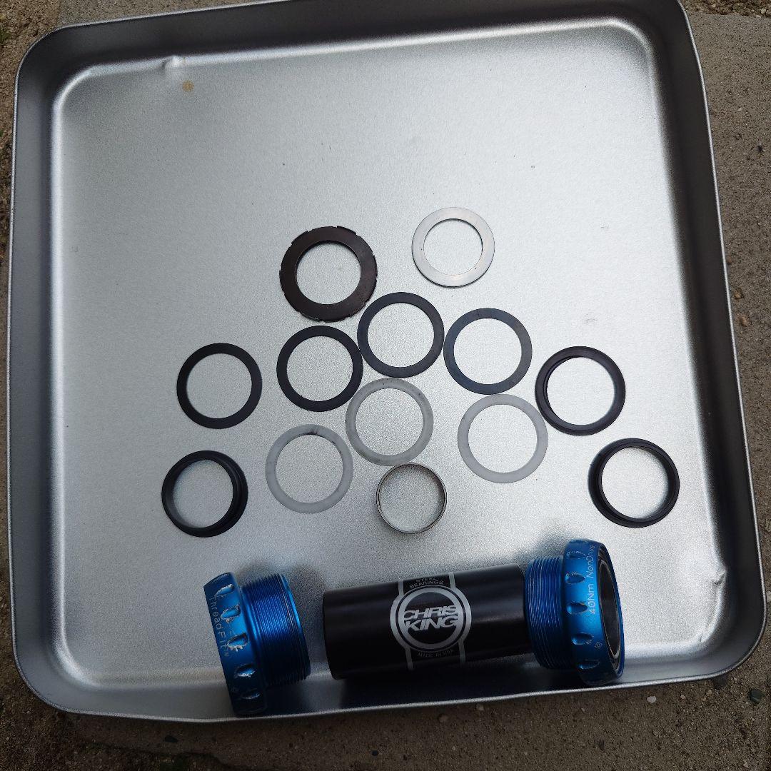 パーツ CHRIS KING ThreadFit 24 BB