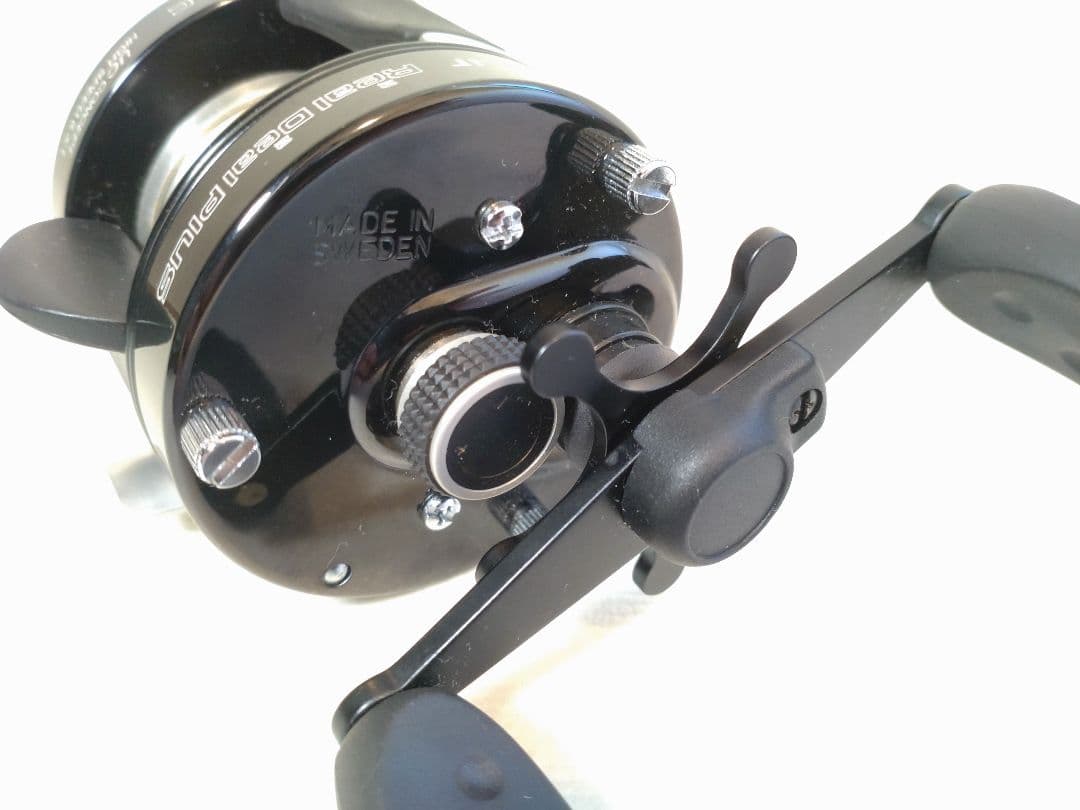 リール Abu Garcia UC 4600C Real2 Deal2 Plus