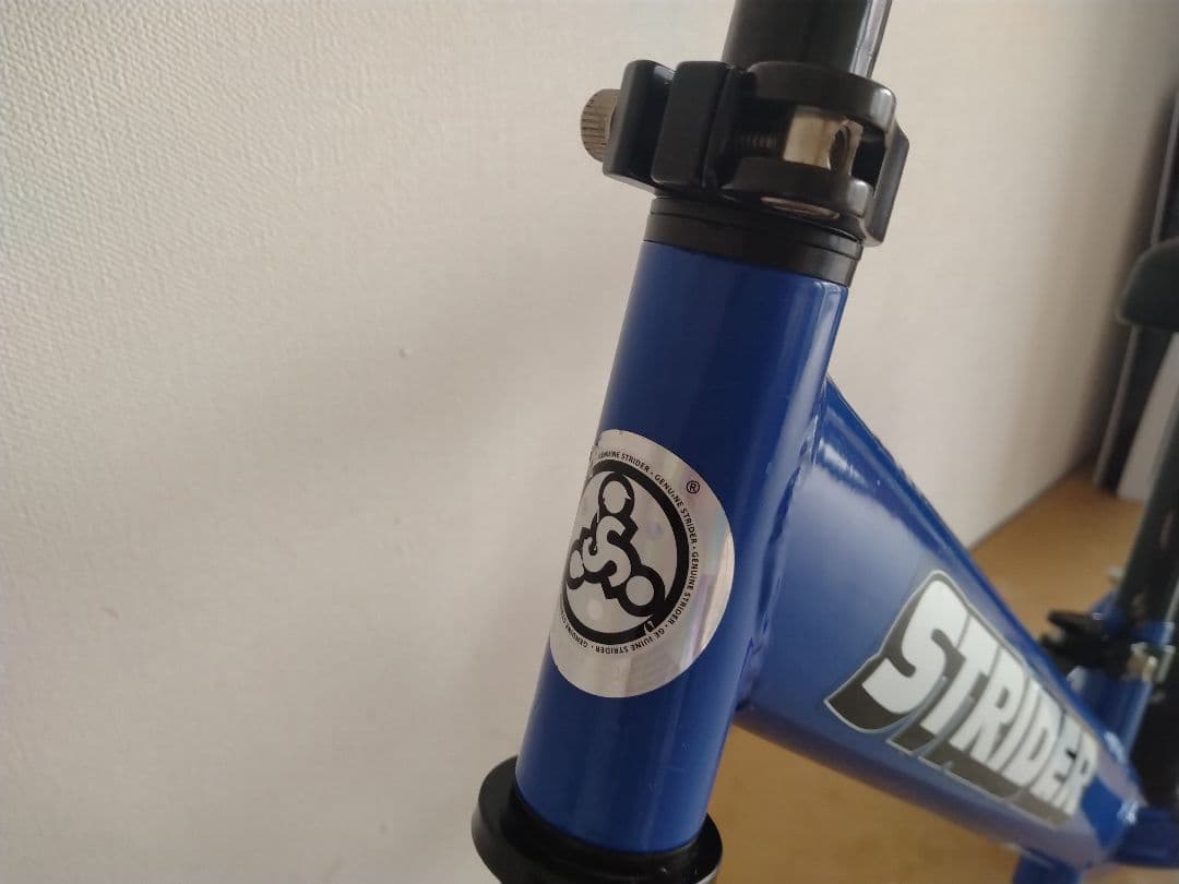 【室内保管】ストライダー スポーツ12インチ　ブルー×ピンク/STRIDER