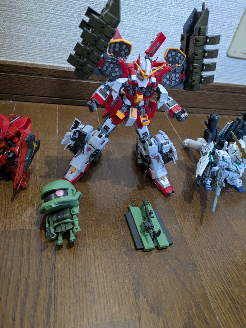 プラモデル ガンダム　ガンプラ 　ジャンク　武器　完成品　まとめ売り