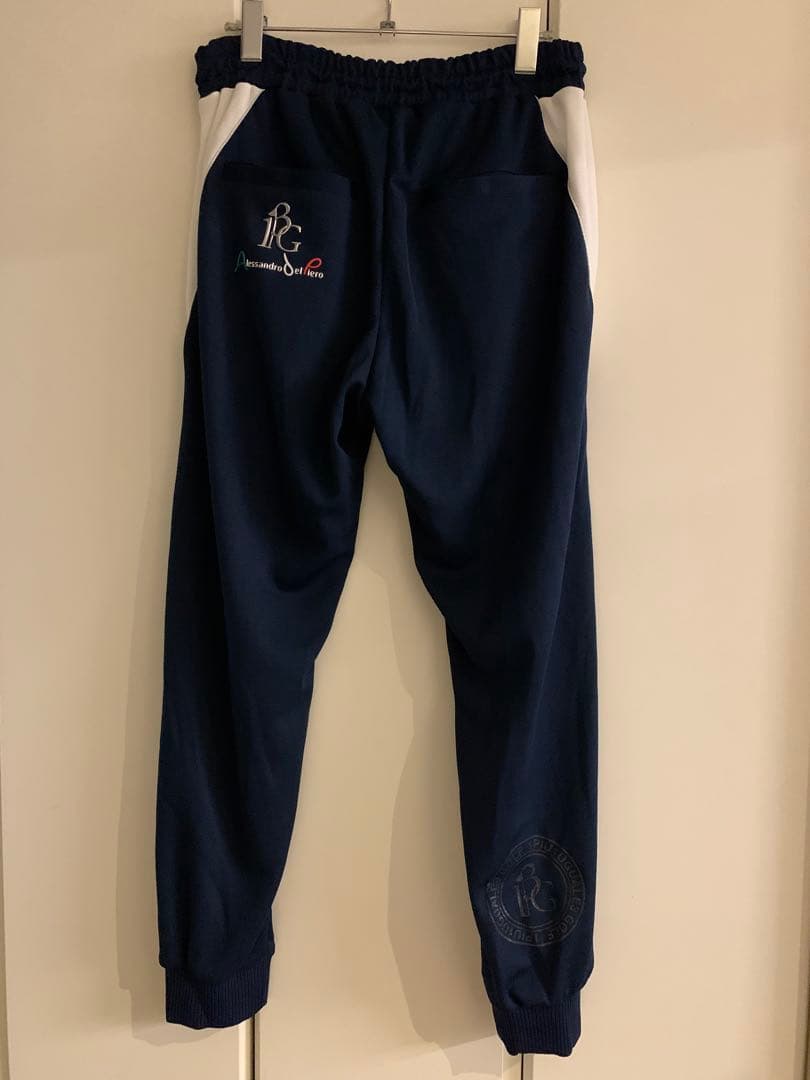 【定価49,500円・新品未使用】1PIU1UGUALE3★ボトムス Lサイズ