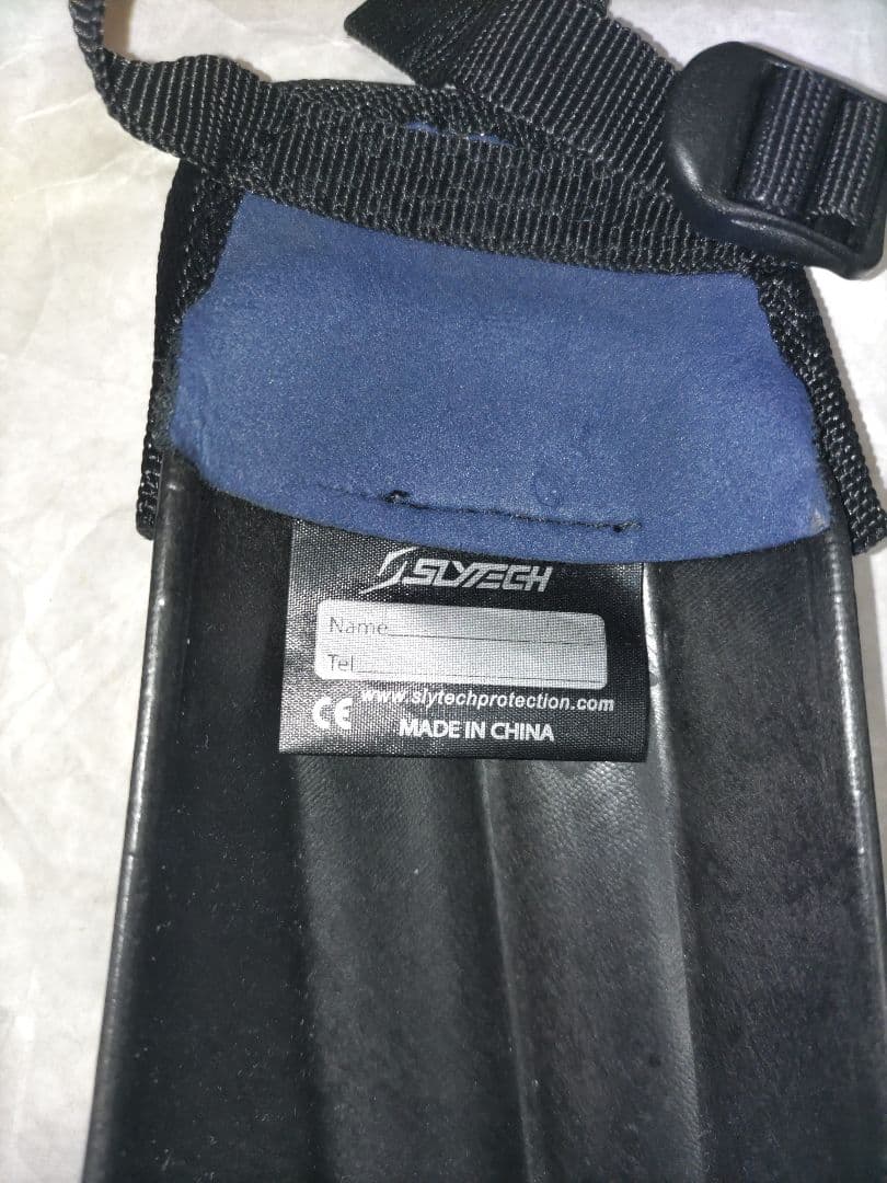 新品未使用保管品 SLYTECH スライテック カーボンアームガード