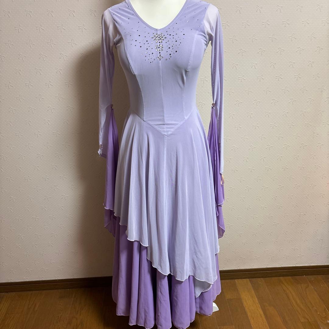 薄紫の社交ダンスドレス