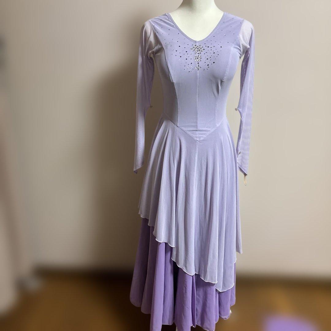 薄紫の社交ダンスドレス