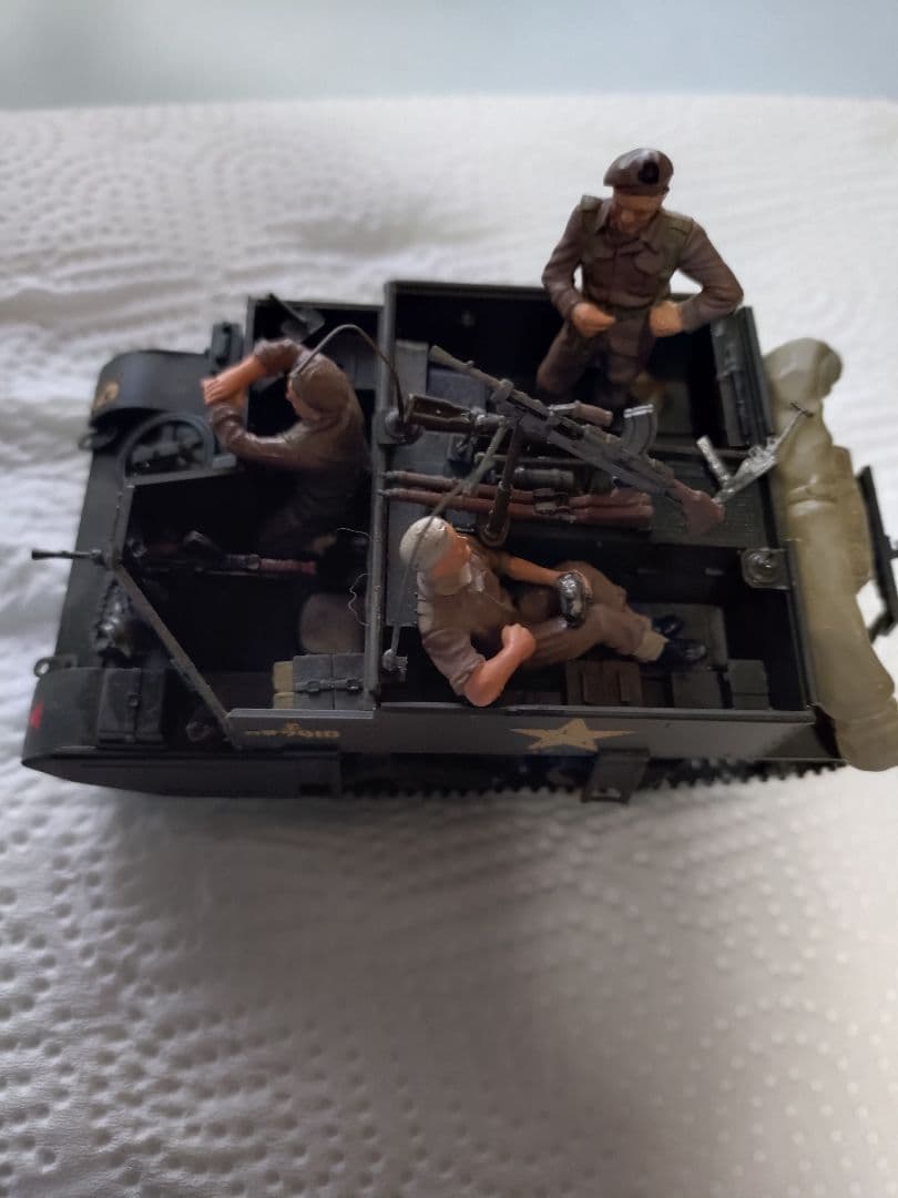 新春セール！ジオラマフランス戦線での英軍車両とバイクフィギュアセット バイシクル