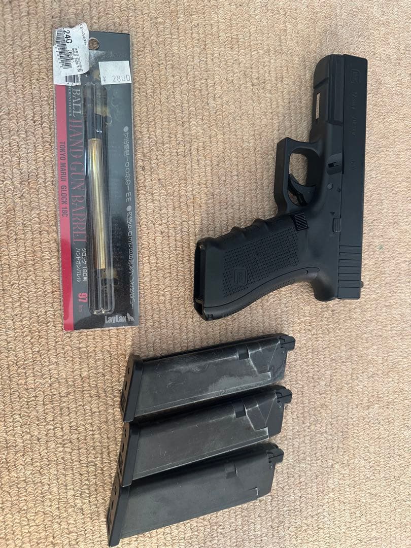 Glock17 gen.4 カスタムバレル付き