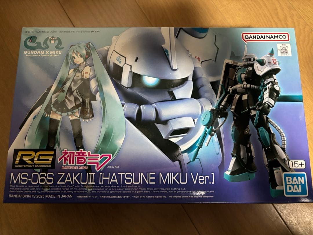 ガンプラRG 1/144 MS-06S ザクII 初音ミクVer.新品