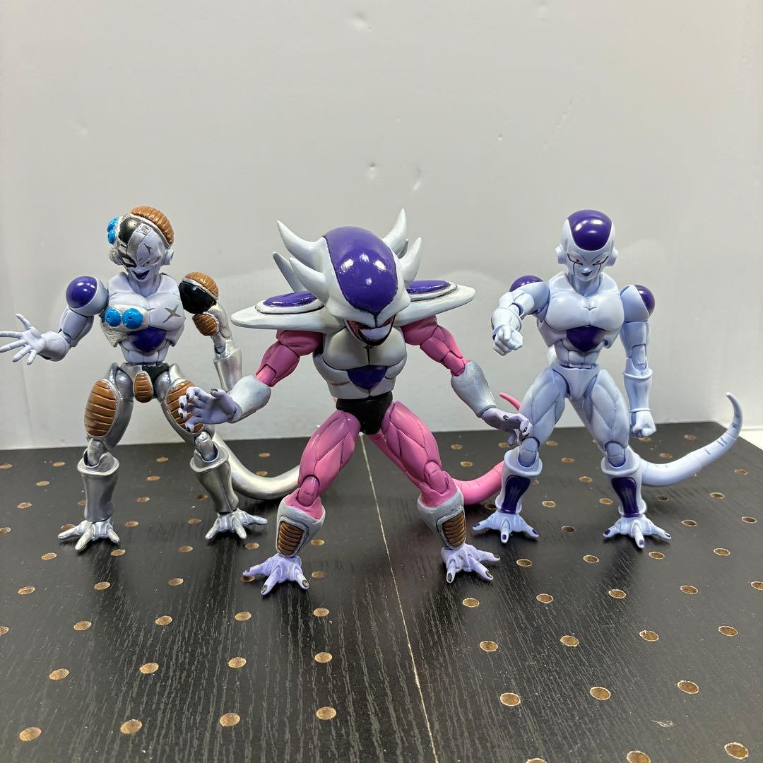 ドラゴンボール　フリーザ　プラモデル　ジャンク