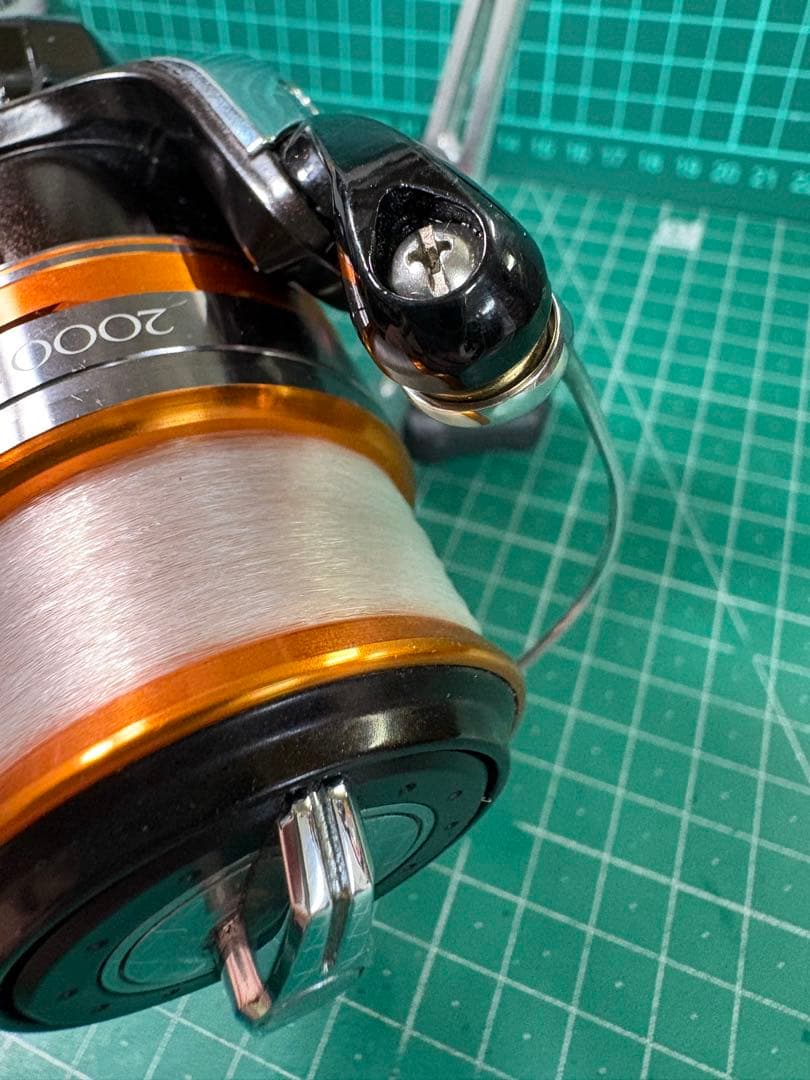 シマノ　13ソアレBB 2000HGS ダブルハンドル　リールスタンドた付き