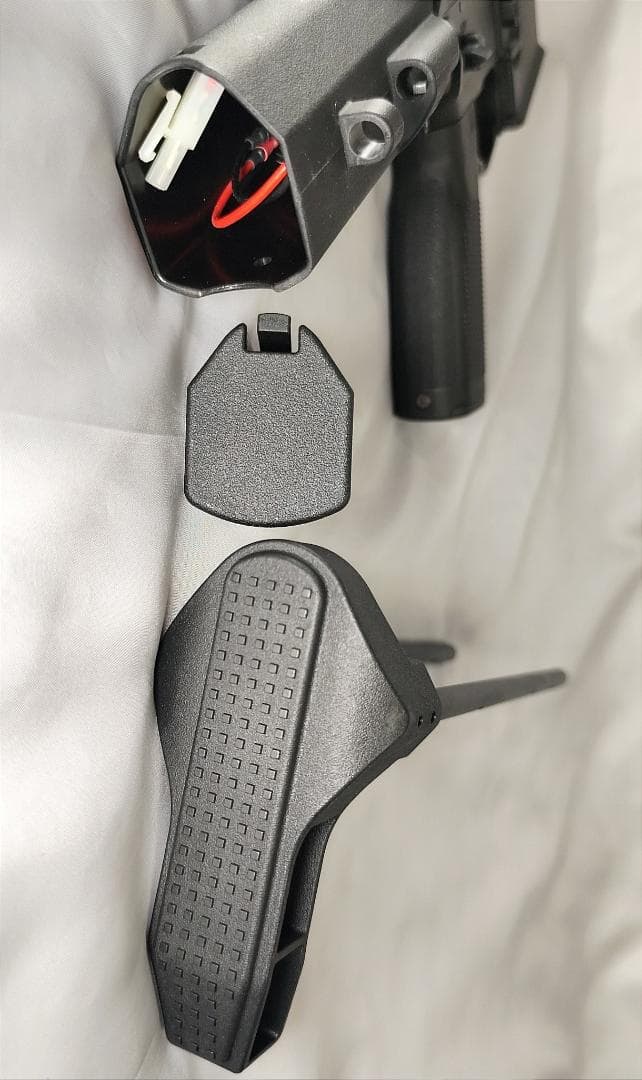 KSC T6 電動ガン バッテリー・充電器・多連装マガジン・パーツ類 セット売り