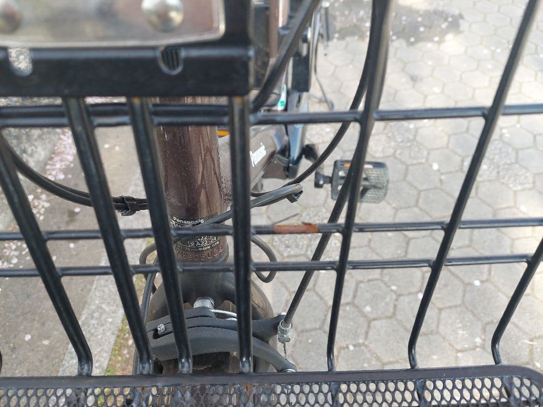 パナソニック 電動アシスト自転車 ティモS／内装3段／サドル新品／充電器付