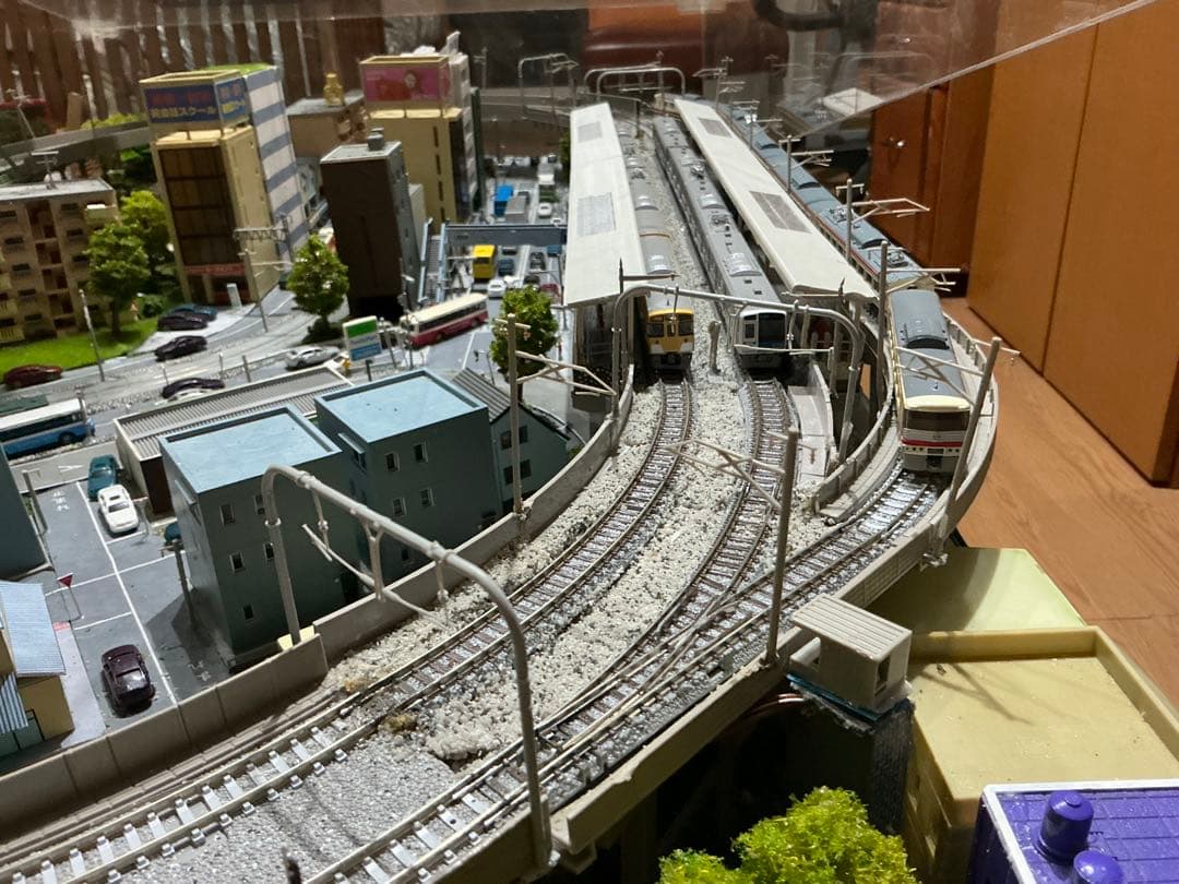 【Nゲージ高架複線ジオラマ】　アクリルケース付　リビングテーブルにも