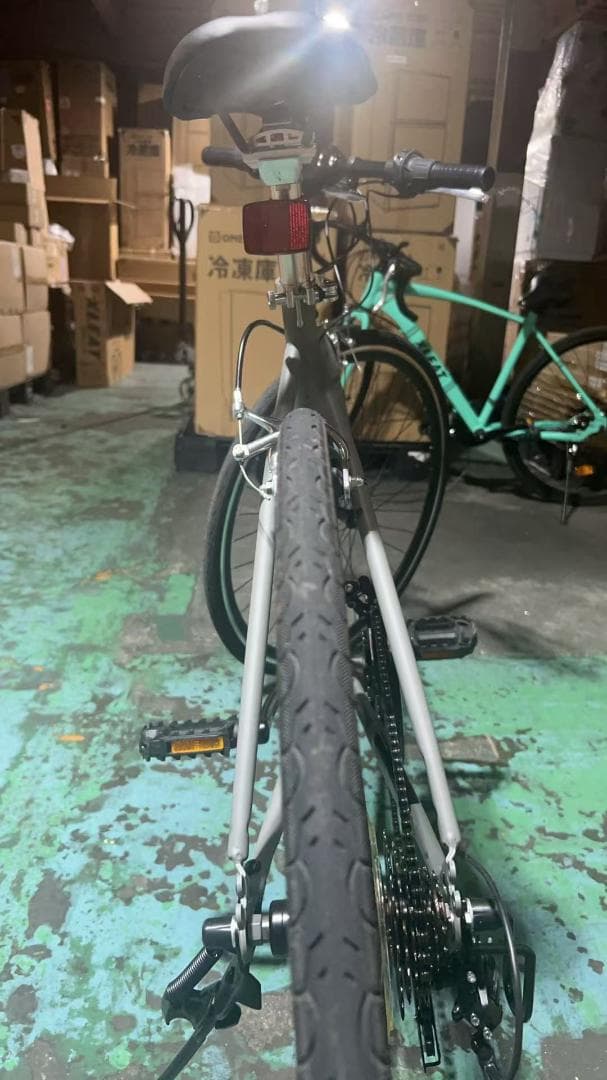 中古品 クロスバイク XC-007 グレー