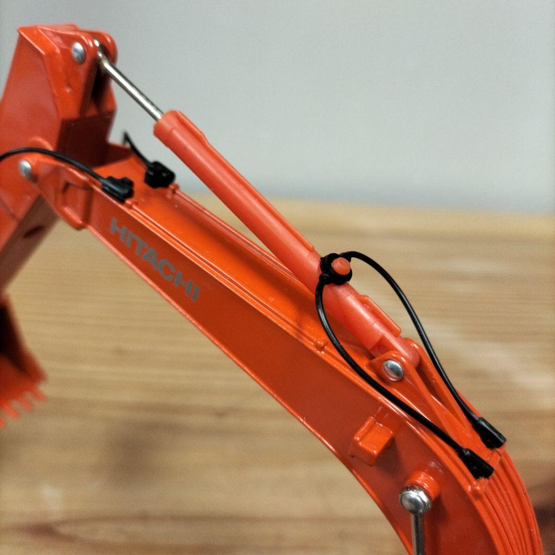 新品、未使用　HITACHI　ZAXIS 210 1/40 パワーショベル