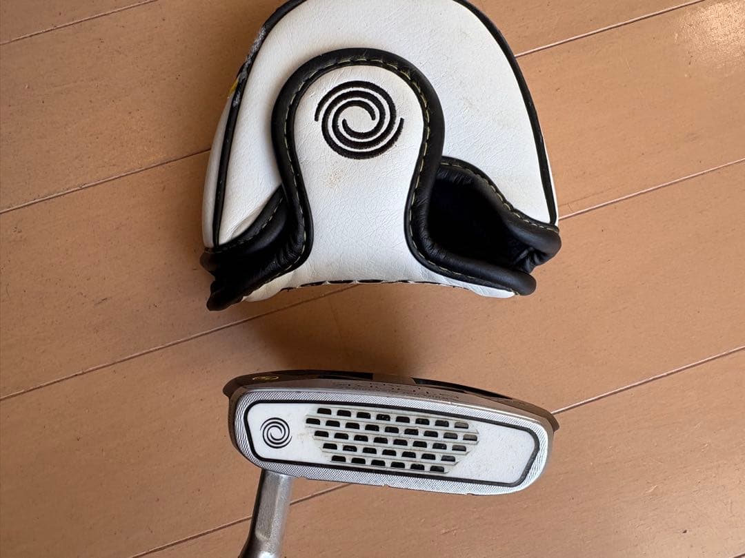ODYSSEY STROKE LAB パター ヘッドカバー付き