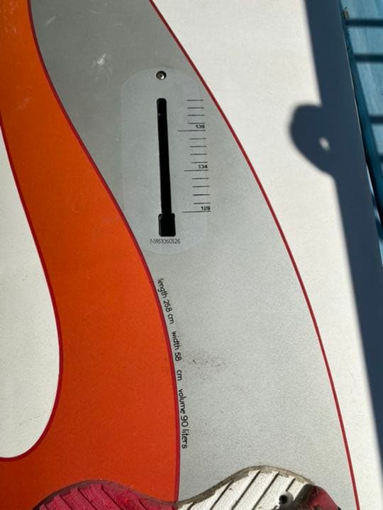 ウインドサーフィン ミストラル8′6 90L ウェーブボード