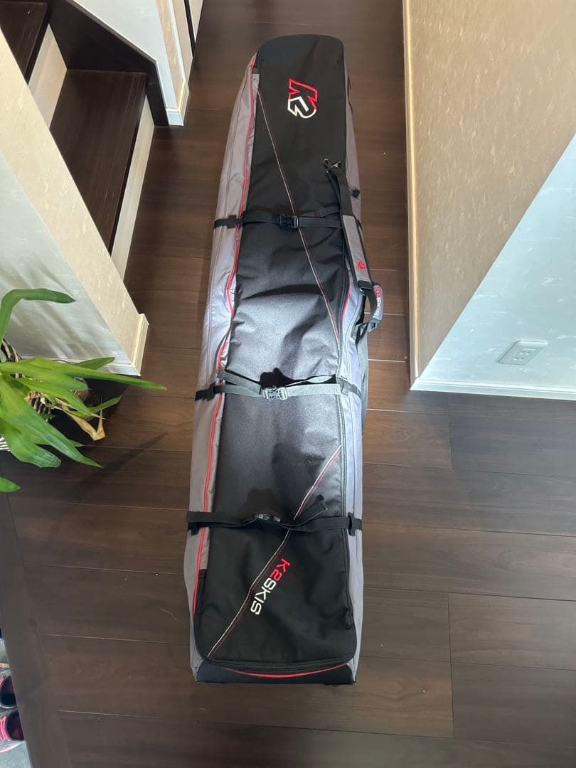 スキー、スノーボード用キャスター付きキャリアケース　K2